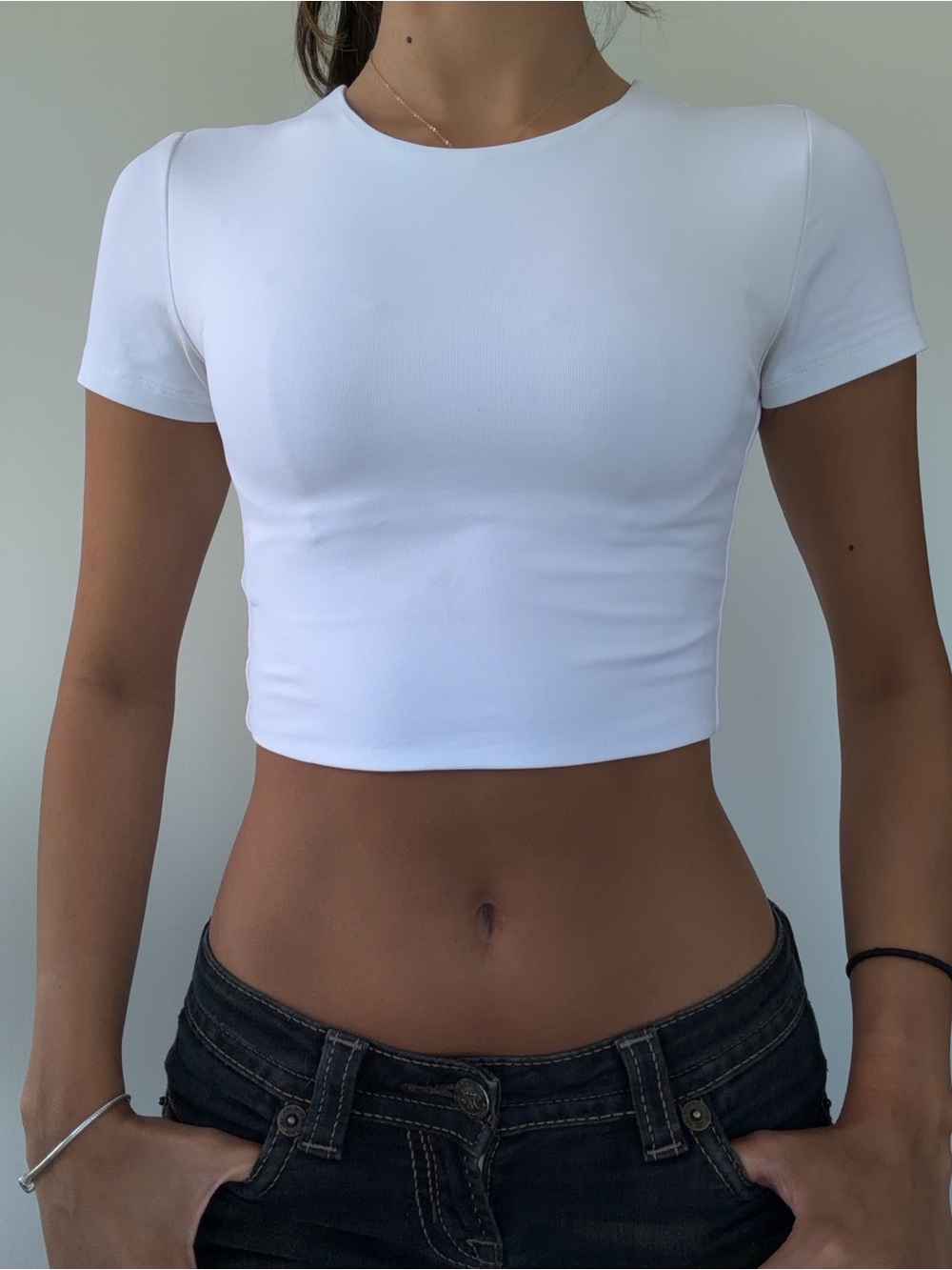 Aritzia crop top